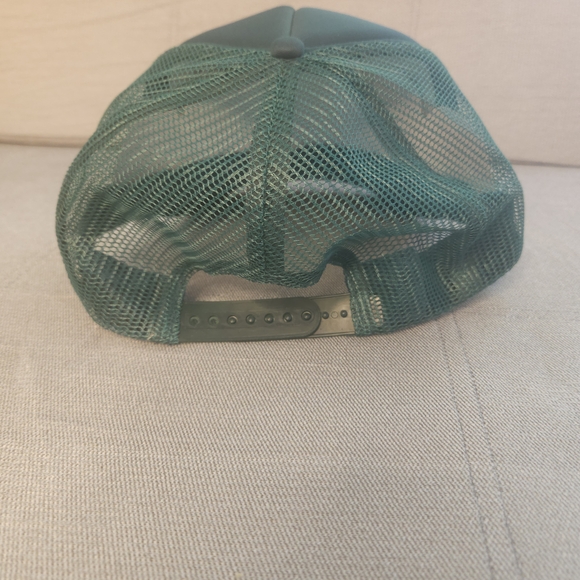 NWOT ULTA Green 'Offline' Trucker Hat - Picture 2 of 2